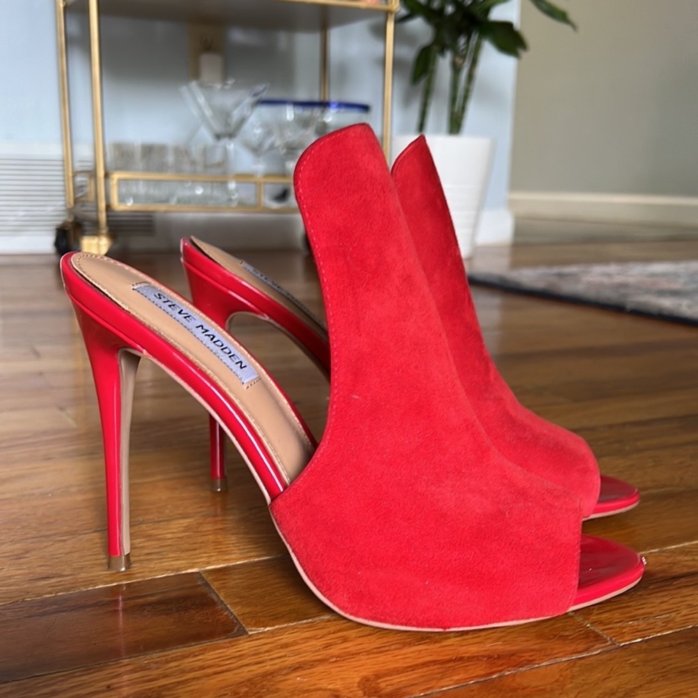 Steve Madden Sinful Side High Heels 👠 Womens size 9.